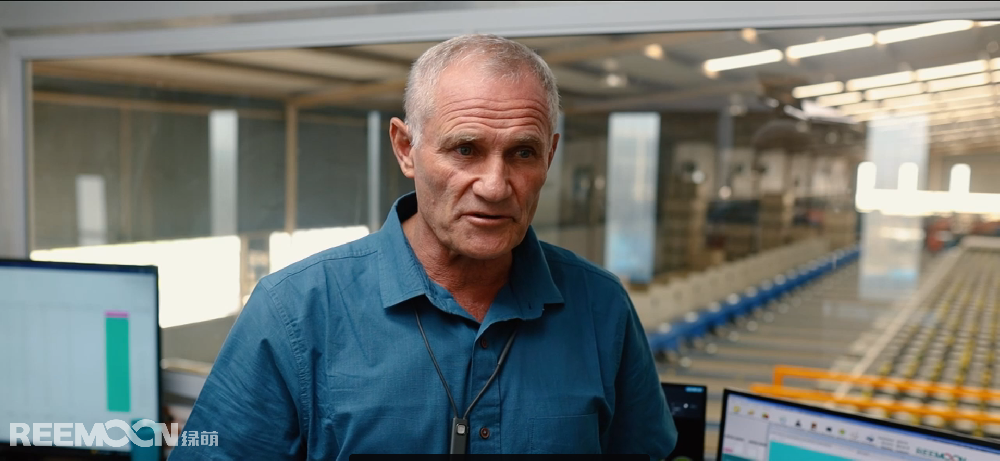 如何確保柑橘品質(zhì)的一致性,提高柑橘分選包裝效率,打造高品質(zhì)柑橘品牌,是目前眾多柑橘包裝廠面臨的一大問(wèn)題。Ambrosia Citrus Estate便是其中之一。在擁有美麗山區(qū)的南非林波波省,Ambrosia Citrus Estate公司每年收獲超過(guò)21,000噸水果。作為本地水果的自主出口商,Ambrosia被譽(yù)為該地區(qū)頂尖的柑橘生產(chǎn)商之一。Ambrosia C